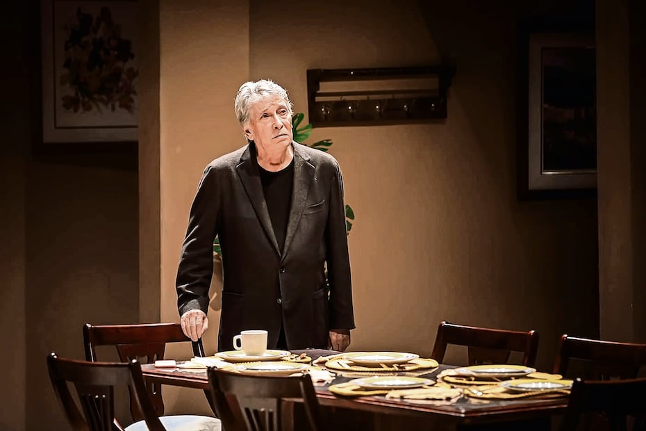 Foto: Especiales (‘No te vayas sin decir adiós’, que protagoniza Juan Ferrara)