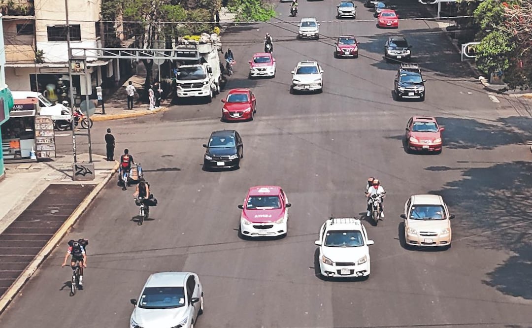 Foto: Diego Prado (Reencarpetaron las vías 3 Sur BC y Lázaro Cárdenas, pero hace meses falta balizar: Crecen quejas )