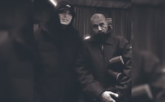 Se unen los corridos y el rap: Kanye West y Peso Pluma estrenan "Last Breath"