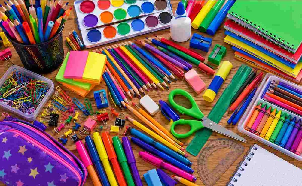 ¿Qué útiles pide la SEP para primero de primaria? Esta es la lista completa para el ciclo escolar 2026-2027. Foto: (IA)