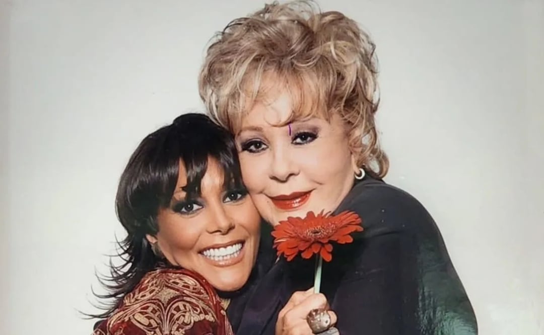 Alejandra Guzmán confiesa haber visto a su mamá antes de su cirugía