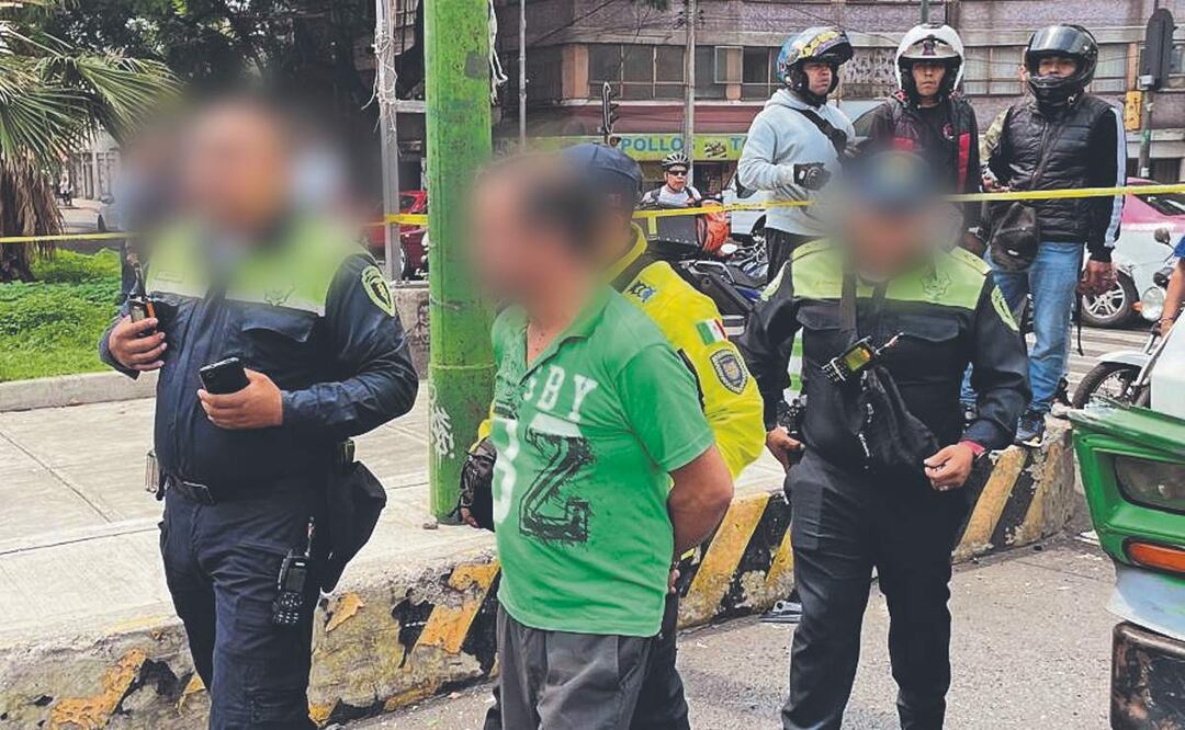Microbusero se pasa el semáforo y se echa a un motociclista sin casco, en la GAM