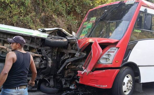 Mueren peregrinos por accidente carretero rumbo a Chalma