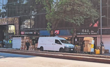 Continúa la venta de productos chinos en el Centro de la CDMX, pese al cierre de Izazaga 89 