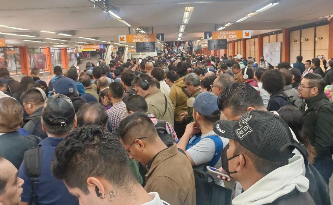 Línea 7 del Metro CDMX con retrasos de más de 30 minutos. Foto: (Especial)