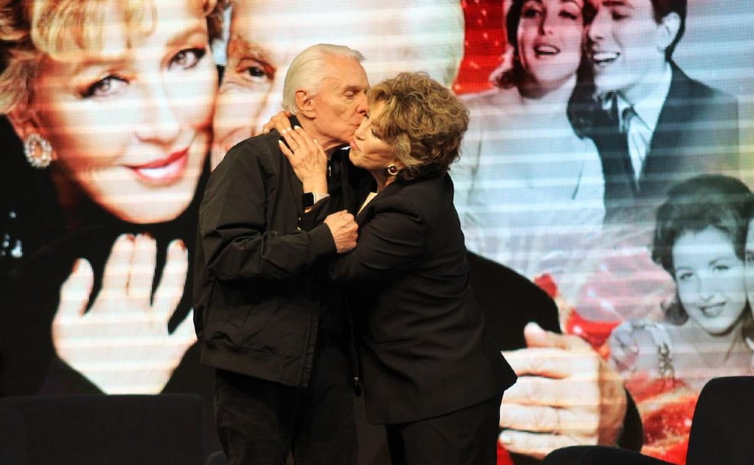 Enrique Guzmán y Angélica María revelan detalles de su noviazgo. Foto: (Abril Franco. El Gráfico)