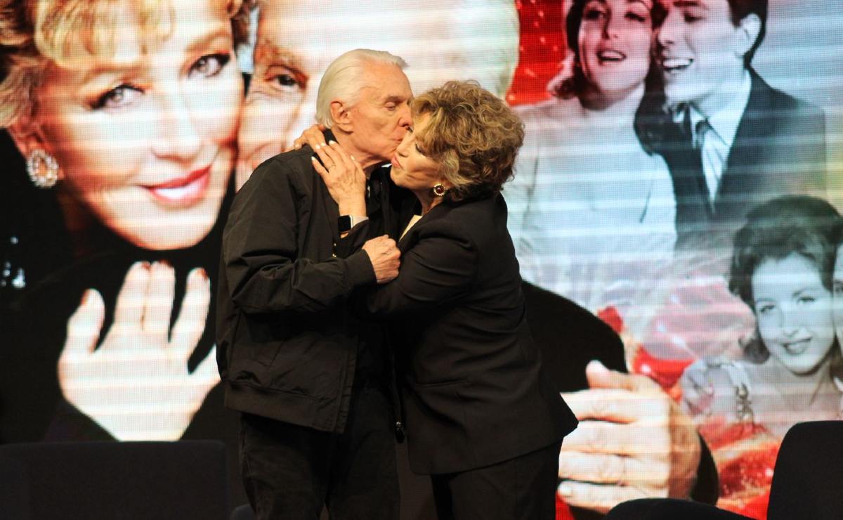 “No solamente nos sobamos la manita”: Enrique Guzmán y Angélica María revelan detalles de su noviazgo