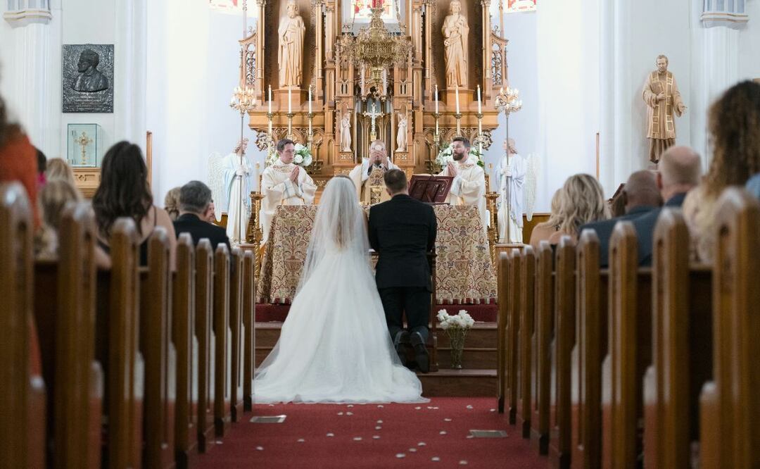 ¿Me puedo casar si no estoy confirmado ante la Iglesia Católica?