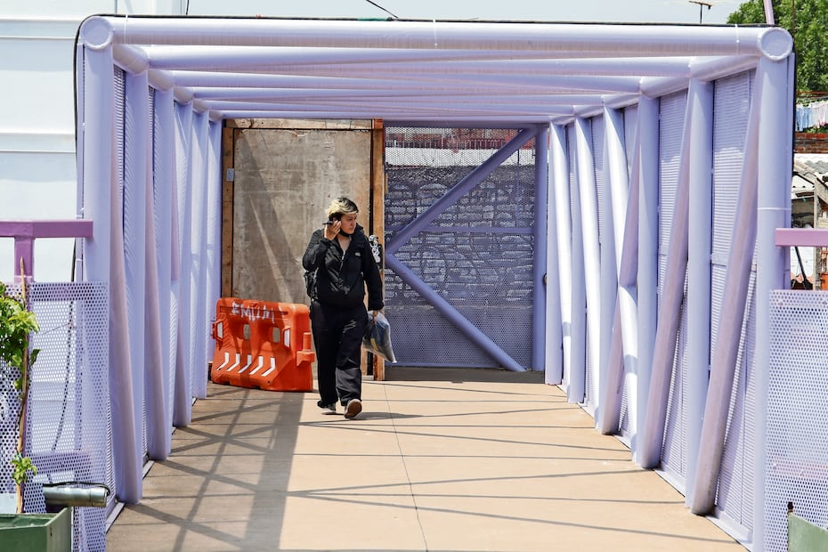21 de septiembre de 2026, Ciudad de México. Recorrido de Calzada Flotante para observar el funcionamiento de las fuentes y elevadores.
Foto: Karla Guerrero| El Gráfico