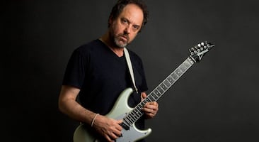 Alejandro Marcovich, exguitarrista de Caifanes, es hospitalizado en terapia intensiva