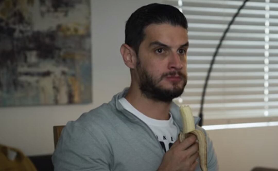 Adrián Marcelo entrevista a su alter ego y vuelve a ironizar contra Gala Montes