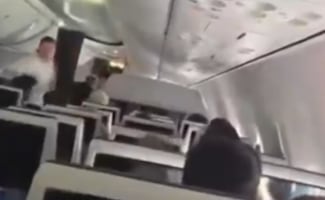 ¡Terror en el aire! Apuñalan a piloto y pasajeros temen secuestro de avión rumbo a Tel Aviv