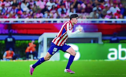 ¿Se irá al Olympiacos? Armando González podría dejar a las Chivas para irse a jugar a Grecia