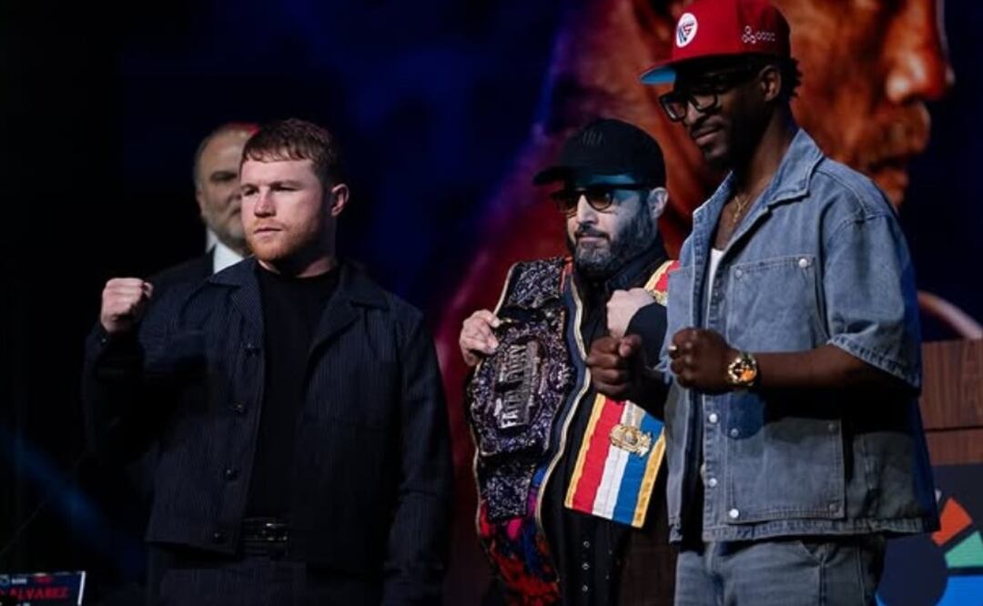 Canelo Álvarez vs William Scull pelea en la Kingdom Arena de Arabia Saudita. Foto: (Instagram)