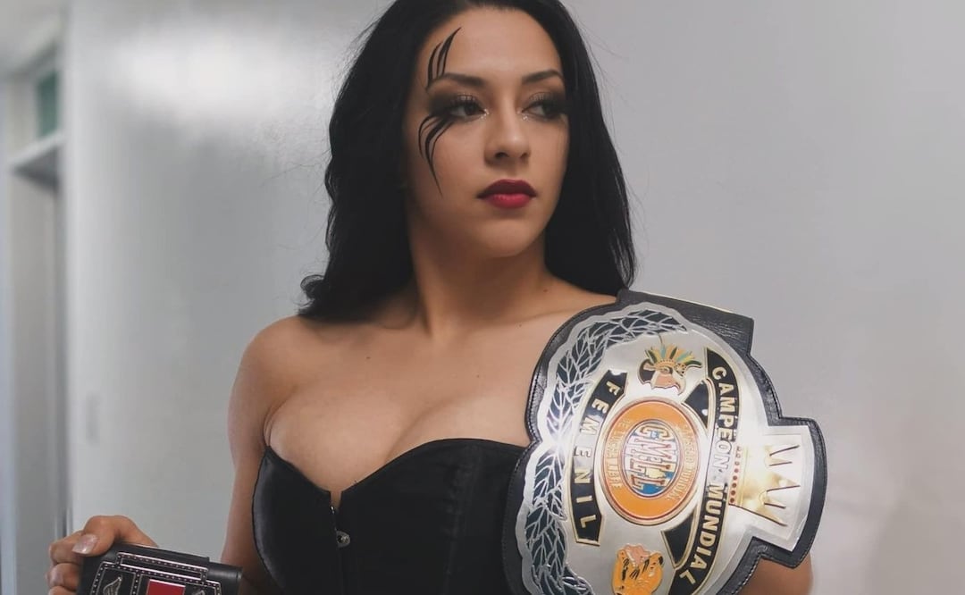 Stephanie Vaquer llega a NXT y causa revuelo por el notable crecimiento de sus atributos