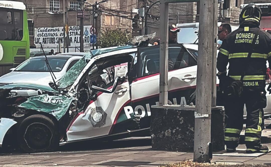 Choque deja a policía herido (Foto: Especial)