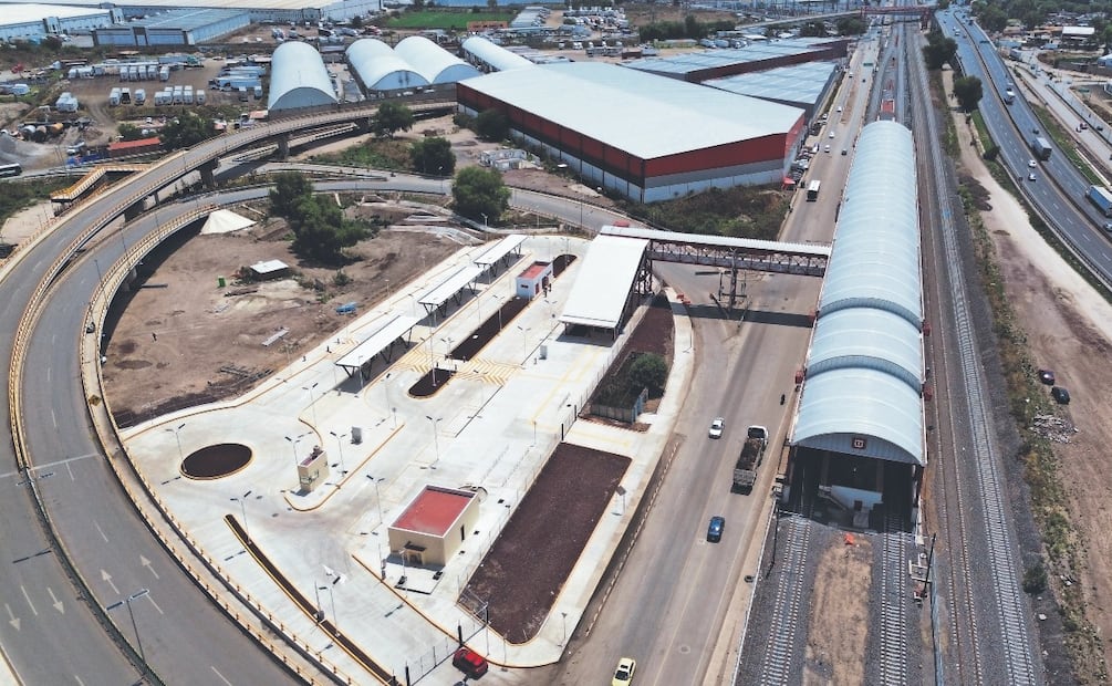 ¿Dónde están los nuevos Cetram del Tren Suburbano al AIFA? Ubicación, detalles y fotos
Imagen: Arturo Contreras I EL Gráfico