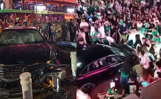 VIDEO: Loco atropella a aficionados en plena celebración por el triunfo de México