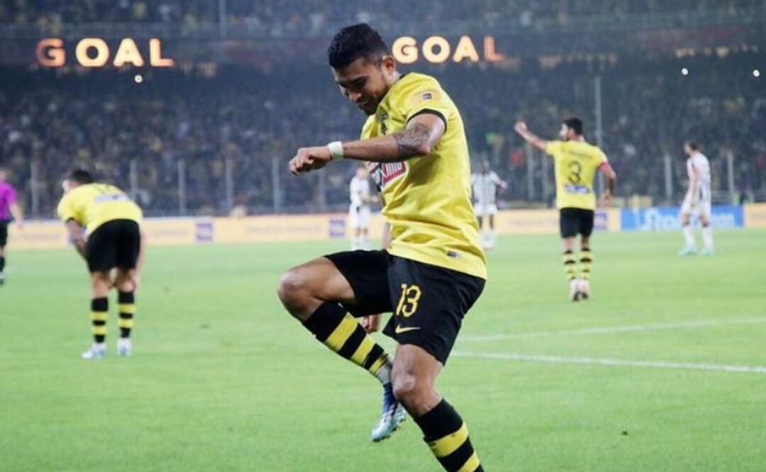 El AEK de Atenas con Pineda y Pizarro no suelta el subliderato en Grecia