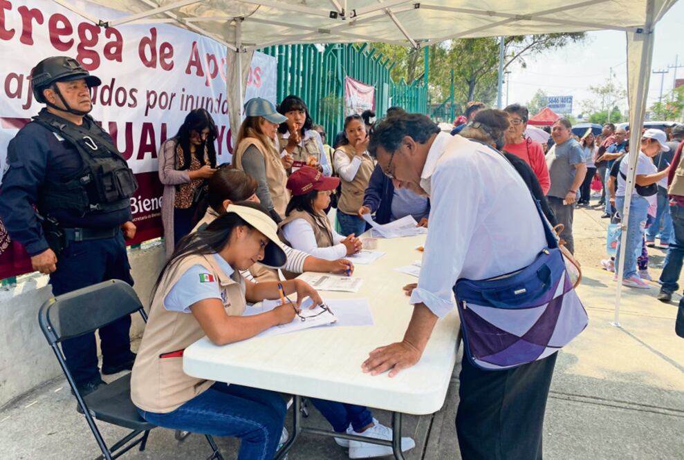 Apoyos en Neza (Foto: Emilio Fernández)