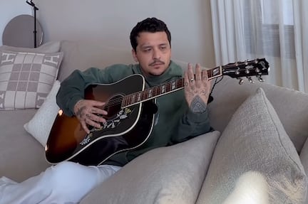 ¿Christian Nodal en La Casa de los Famosos? Su respuesta fue directa y sin filtros