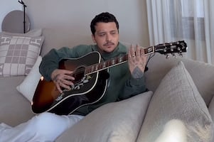 ¿Christian Nodal en La Casa de los Famosos? Su respuesta fue directa y sin filtros