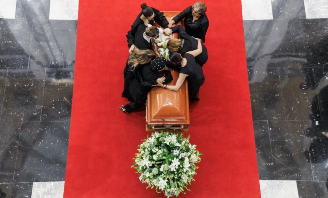 Silvia Pinal homenaje póstumo Palacio Bellas Artes cuerpo presente ...