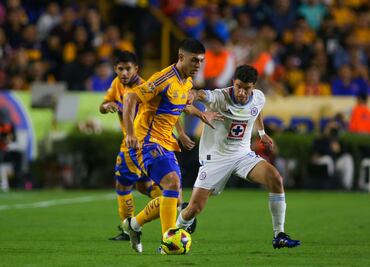 Tigres y Cruz Azul empatan en un candente encuentro en la Copa de Campeones de Concacaf