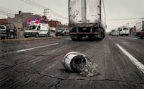 Flores en el casco y tragedia en el asfalto: tráiler mata a biker en Ecatepec