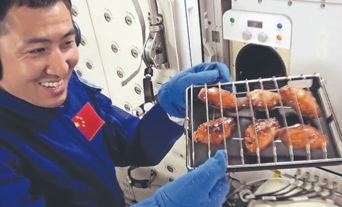 Arman carnita asada en la Estación Espacial Tiangong
Imagen: Captura de pantalla