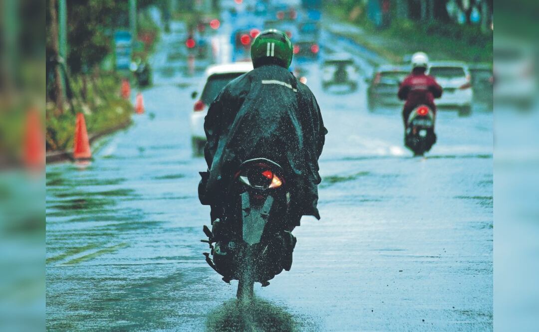 ¡Atención Motociclistas! Consejos para cuando les toque rodar bajo la lluvia y evitar accidentes