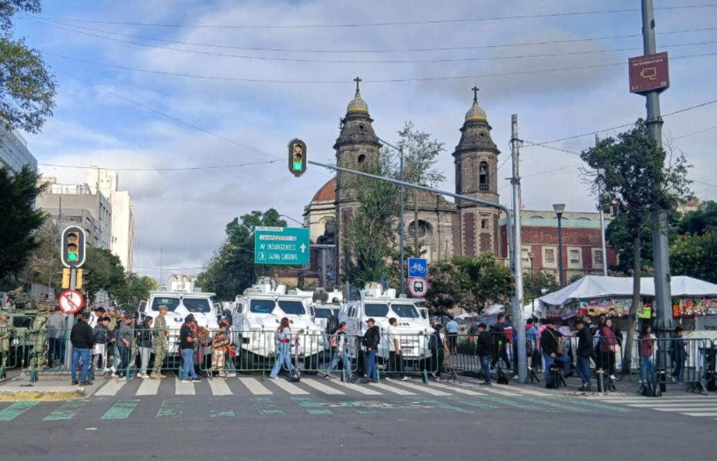 Calles cerradas por desfile del 16 de septiembre (Foto: Liz Guzmán)