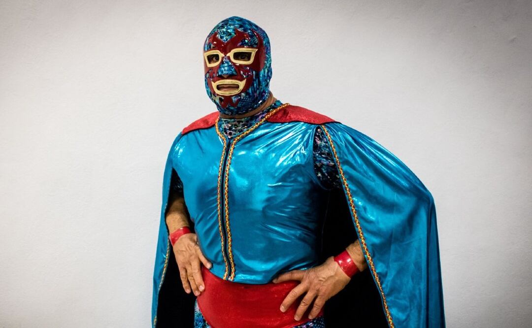 Mujer que asegura ser pareja del luchador Dos Caras lo denuncia por agresión y violencia ácida