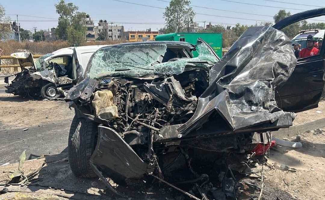 Conductora pierde el control de su auto y causa impactante choque en la GAM