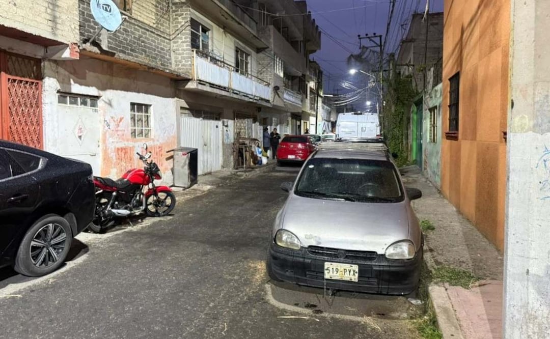 Fuerte olor en Iztacalco provocó el hallazgo del cuerpo en descomposición de una joven mujer. Foto: (Especial)