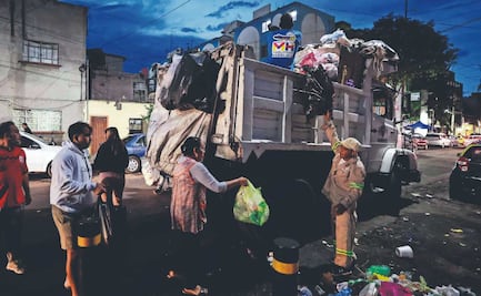 Recogida nocturna en Naucalpan: Camiones recolectan basura GRATIS por la noche
