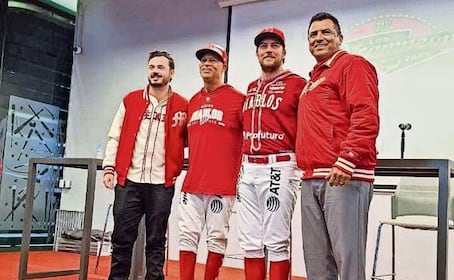 Trevor Bauer regresa a los Diablos Rojos