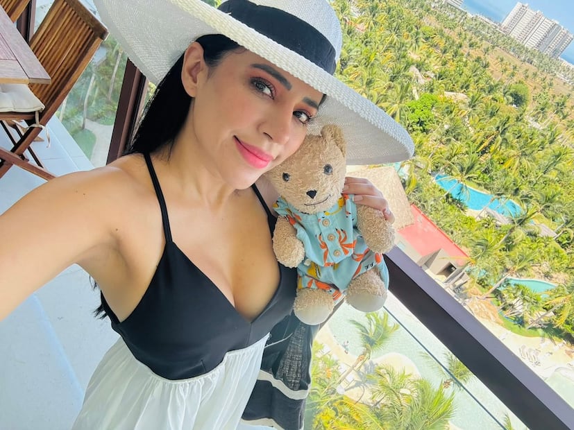 Sandra Cuevas (Vía: Facebook)
