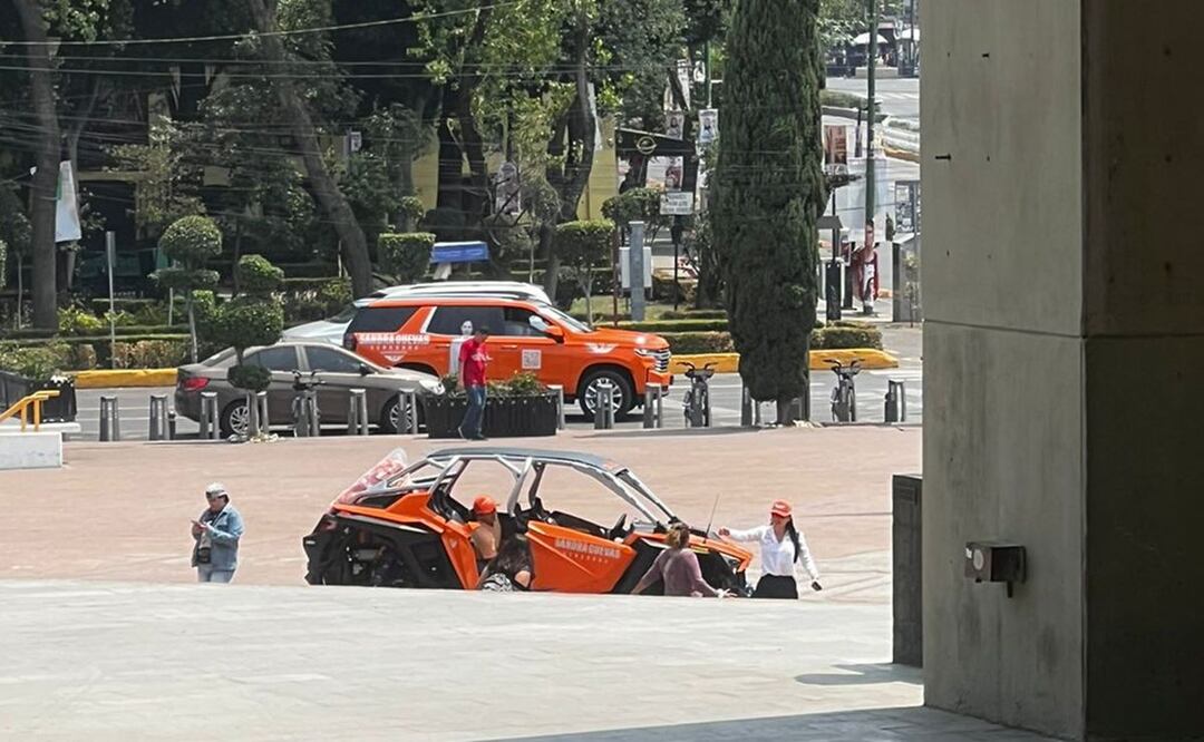 ¡Escándalo! Sandra Cuevas regresa a la alcaldía Cuauhtémoc en su Razer, sin ningún permiso
