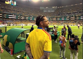 ¡Dimelo Parce! Maluma se hizo presente en el partido de Colombia