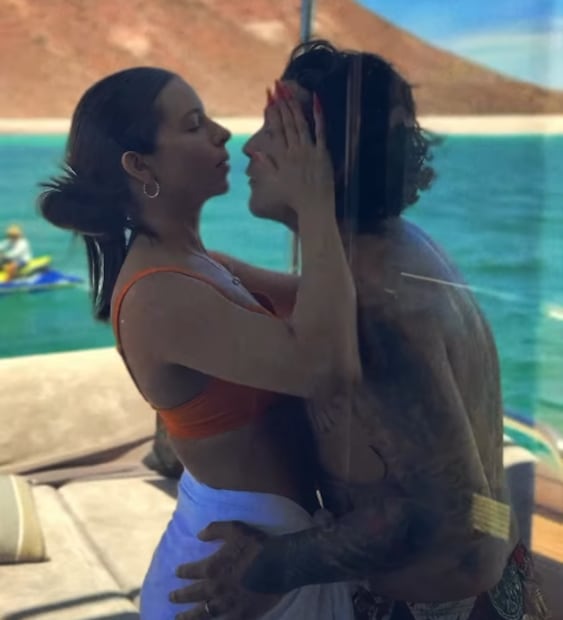 Ángela Aguilar y Christian Nodal (Foto: Instagram)