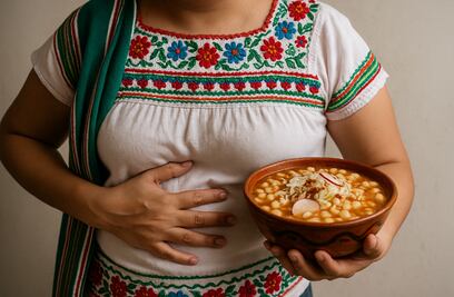 ¿Qué debo comer si me cayó mal el pozole de las Fiestas Patrias?