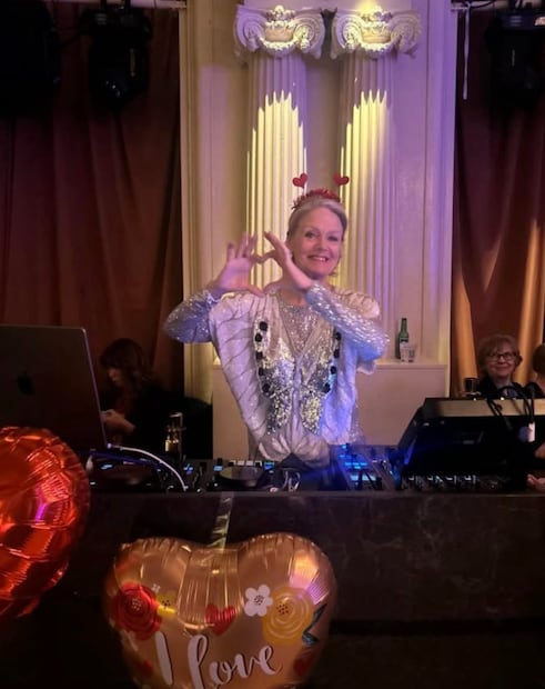 Abuelita DJ (Foto: Instagram)
