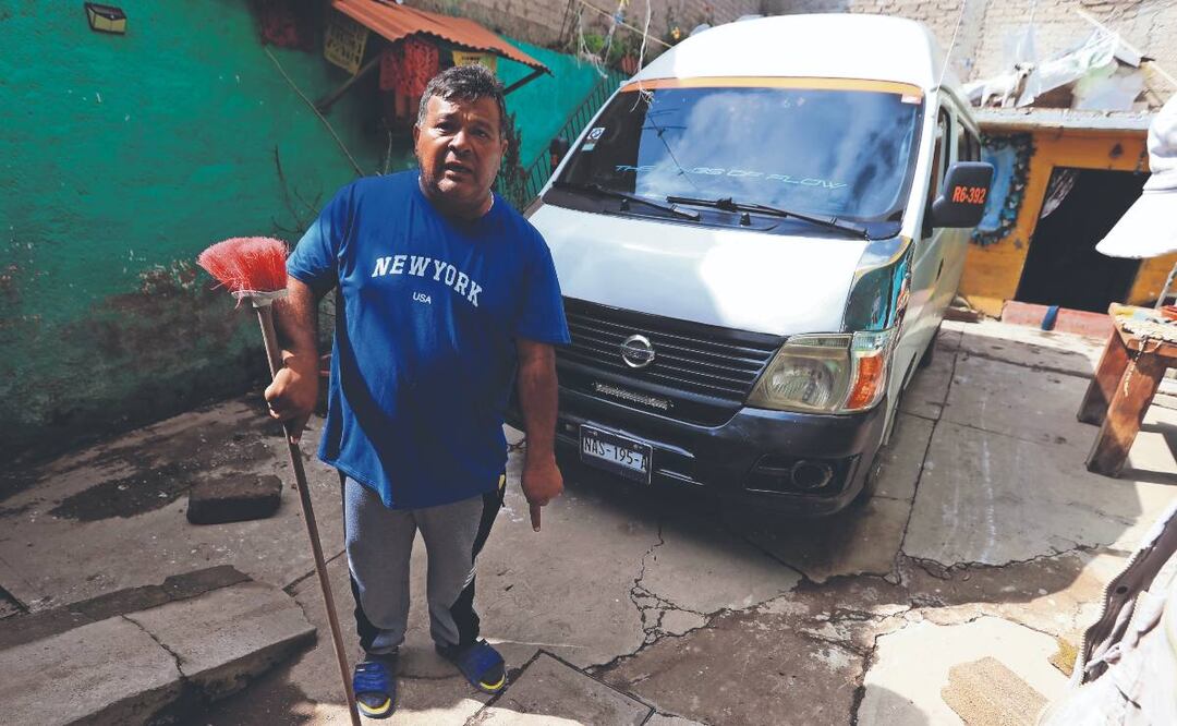 Tras 52 días Óscar no dejó de trabajar, pese verse afectado por inundación en Chalco