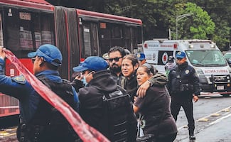 ¡Choque mortal contra el Metrobús! Muere copiloto de moto en la GAM
