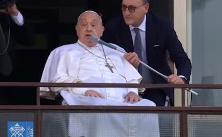 Reaparece el Papa Francisco tras 38 días hospitalizado en Roma