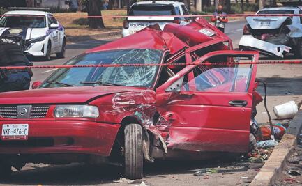 Tráiler le revienta la vida a dos hombres que solo estaban trabajando, en Iztapalapa