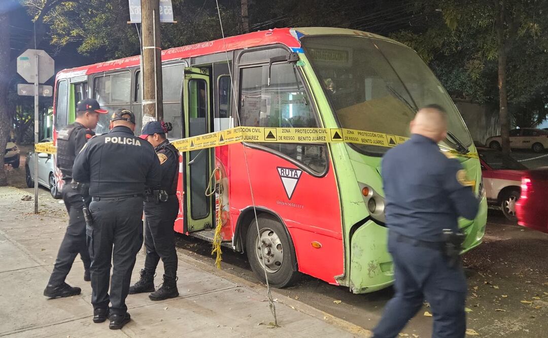 Vecinos de la Benito Juárez hallan cádaver de una mujer en camión del transporte público