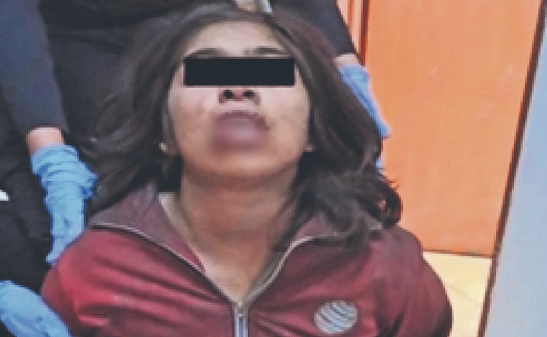 Mujer somete a su agresor y le raja el cuello hasta la muerte, en CDMX
