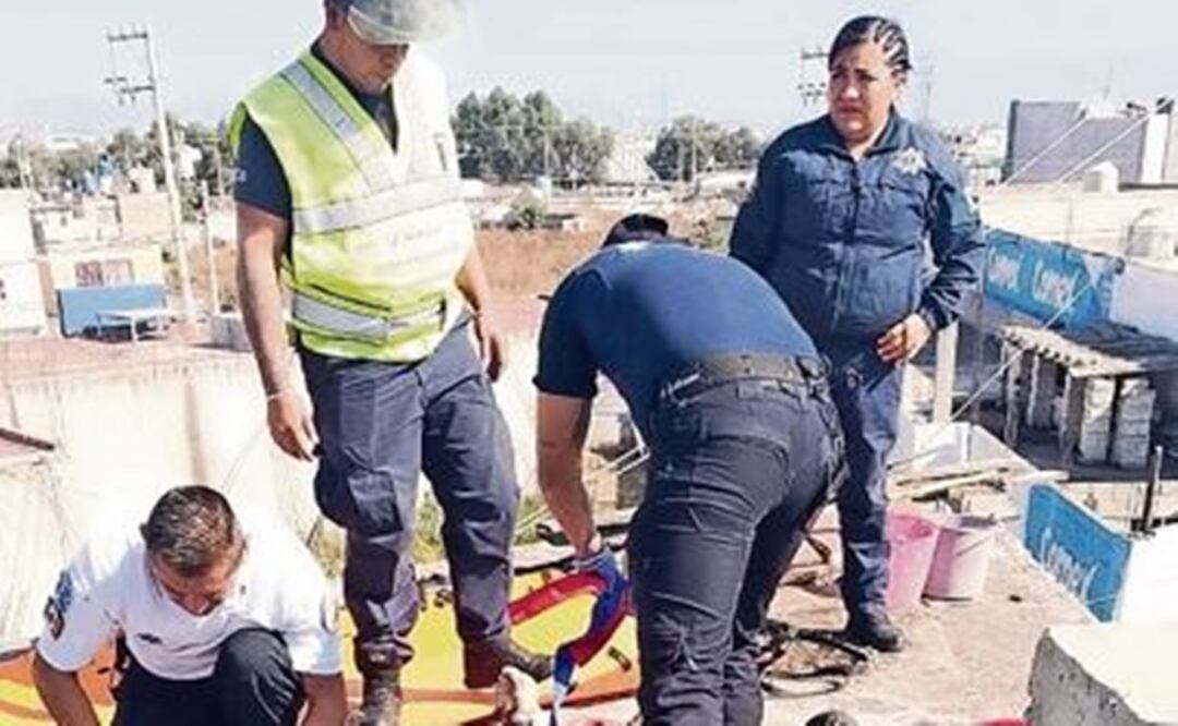 ¡Casi ven la luz! Dos hombres la libran de milagro tras darse unos toques, en Ecatepec